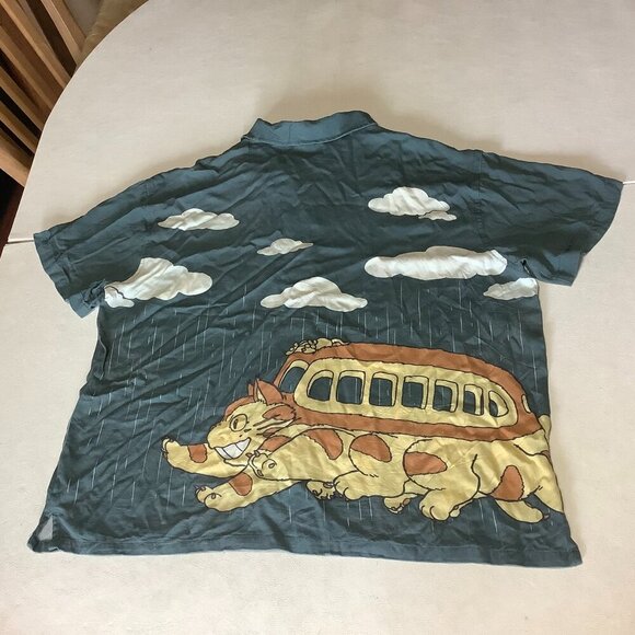 Men's My Neighbor Totoro Shirt Large Scenic Short Sleeve Button Up Ghibli Catbus - Picture 3 of 9